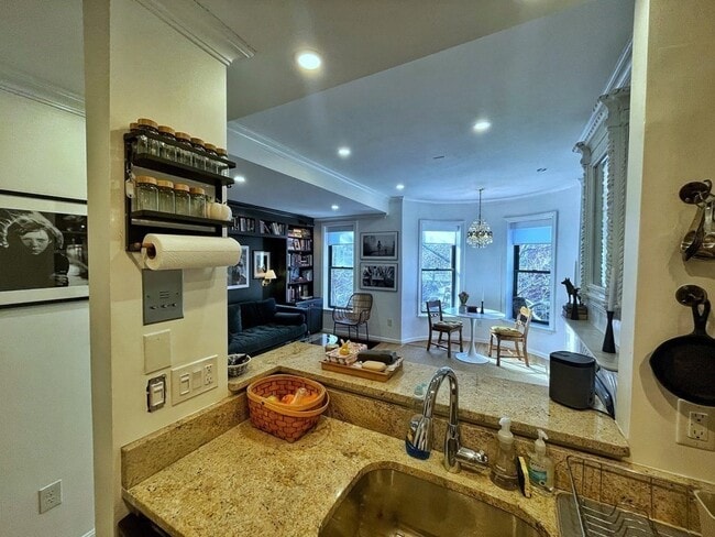 Photo - 49 Warren Ave Unit 4