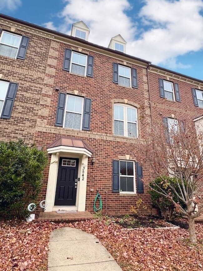 Photo - 3542 Spring Street S