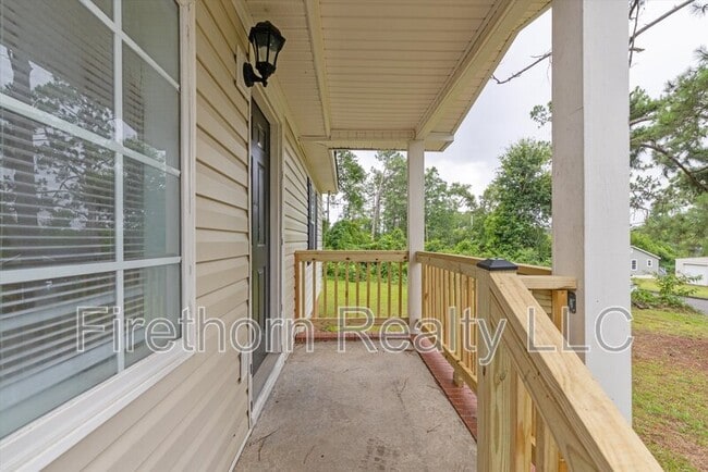 Photo - 2140 Veterans Dr