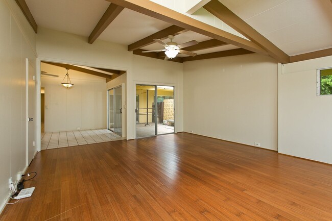 Photo - AVAILABLE NOW...Single Family Home in Kailua 4 bedroom 3 bath