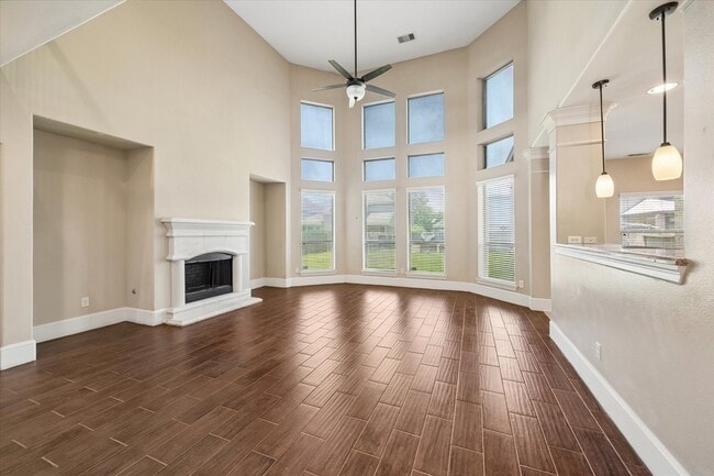 Photo - 13915 Sawmill Run Ln