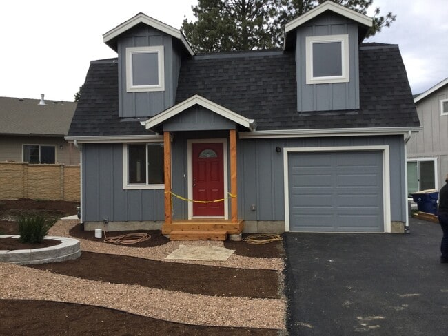 Building Photo - cle7 Unit 03 Rental