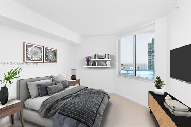 Building Photo - 335 S Biscayne Blvd Unit 3207