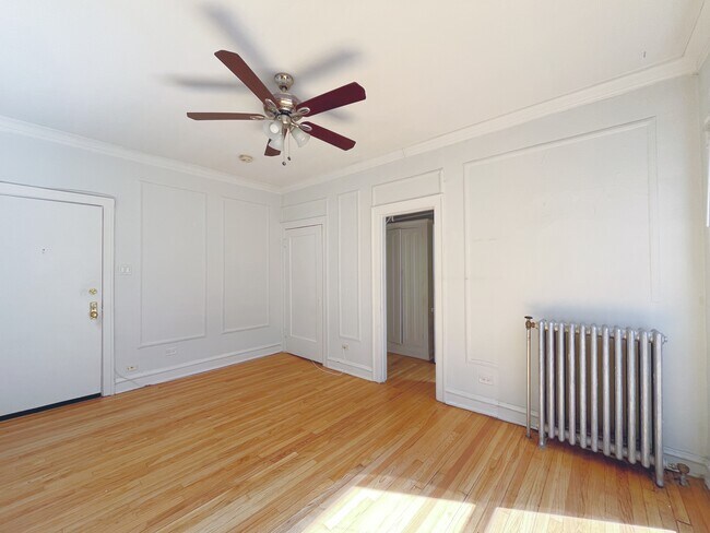 Photo - 3449 N Elaine Pl Unidad 403