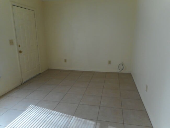 Photo - 914 NW 59th Ave