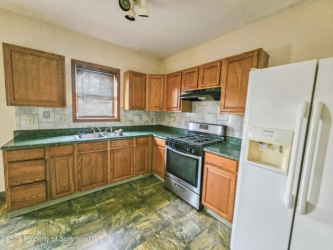 Photo - 14 Kulp Ave