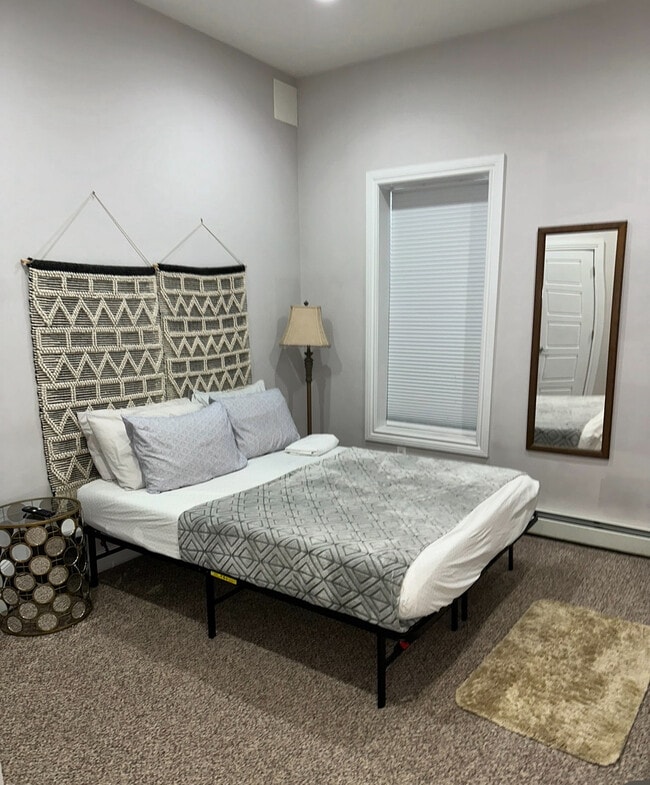 Building Photo - 288 Hendrix St