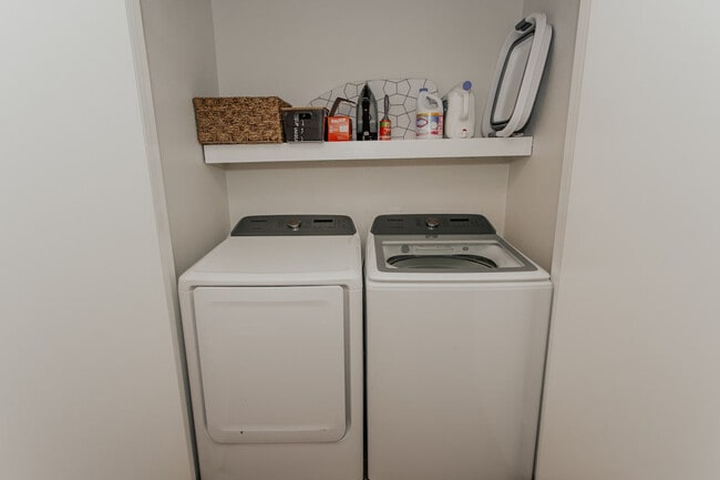 Photo - 3728 Homan Ave Unit SI ID1352453P