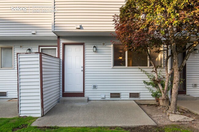 Photo - 612 W Waterman St Townhome