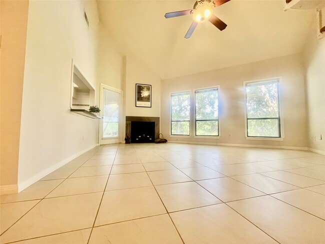 Photo - 4144 Greystone Way Unit 407