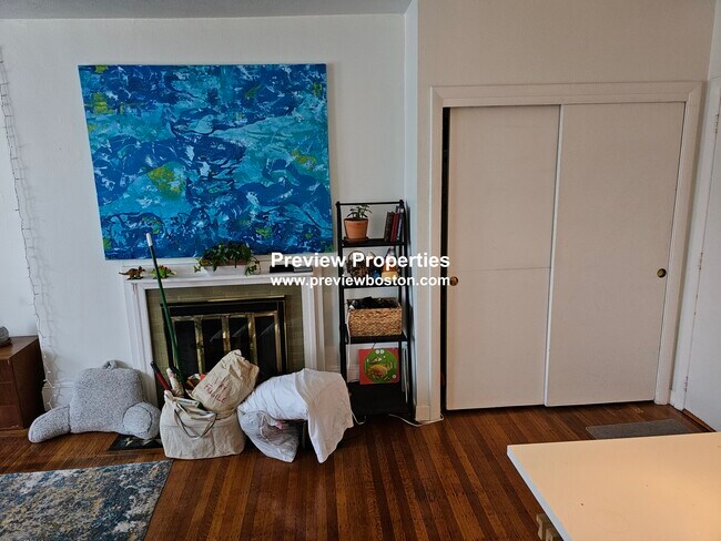 922 Beacon St Unit 23P
