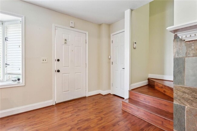 Photo - 102 Holcomb Ferry Rd