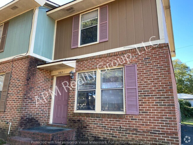 Building Photo - Great townhouse on Monticello Road