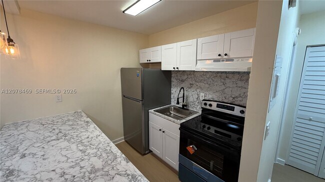 Building Photo - 251 NW 177th St Unit A-122