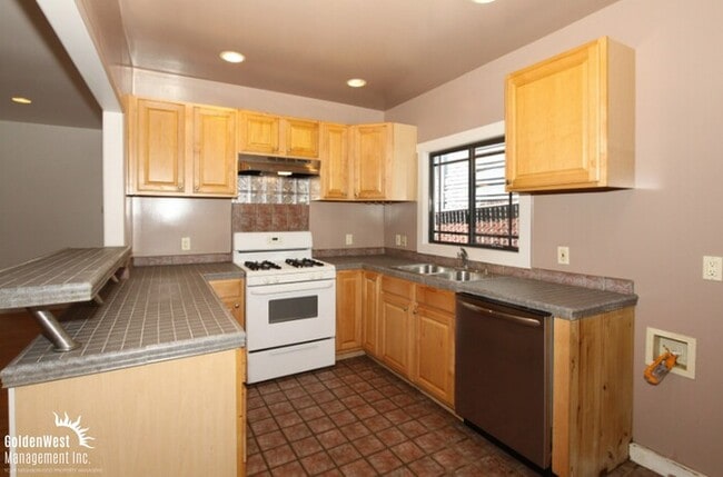 Photo - Beautiful 2Bdm 1.5Ba Home in the Heart of Los Angeles