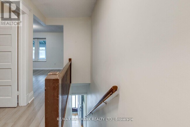 Photo - 576 Ossington Ave