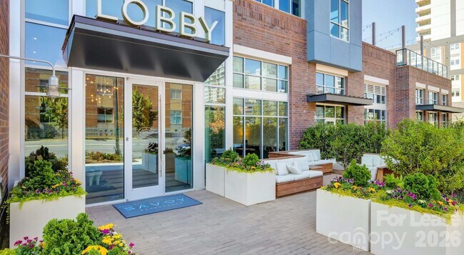 650 E Brooklyn Vlg Ave Unit B1