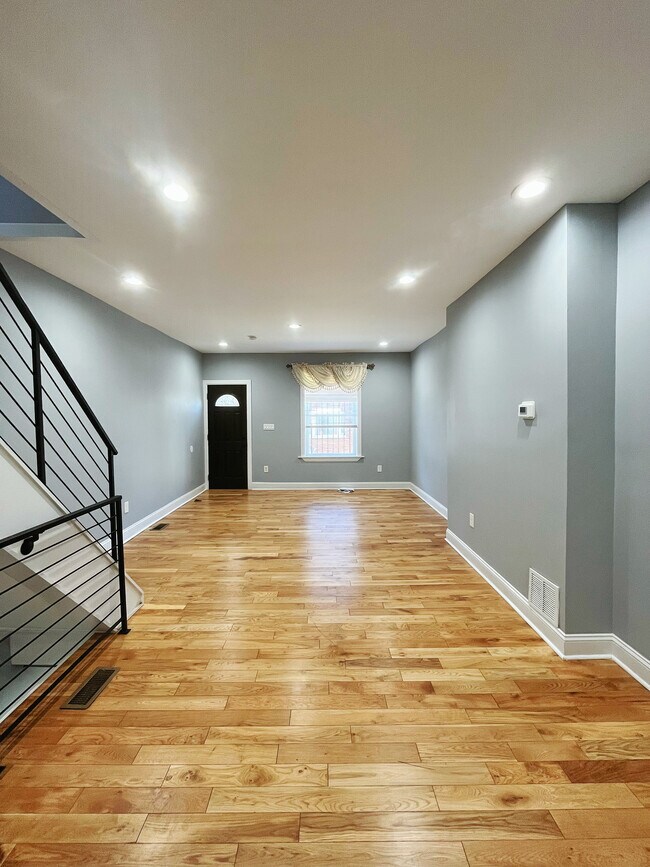 2505 S Sheridan St Townhome Townhome Rental in Philadelphia PA