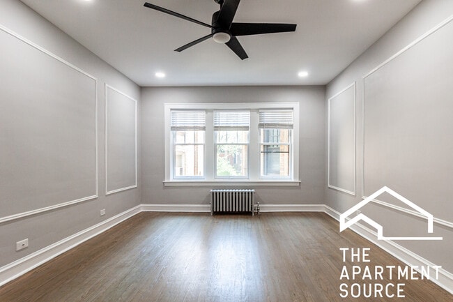 1352 W Carmen Ave Unit 2N