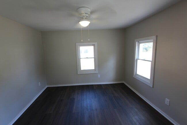 Photo - 210 Berry St