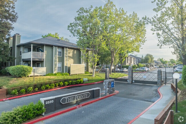 Building Photo - The Pointe Apartment Homes