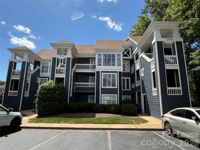 Photo - 726 Southwest Dr