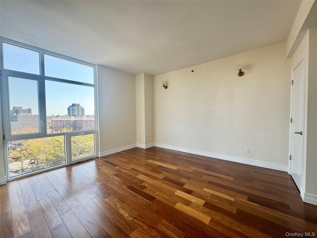 Photo - 65-18 Austin St Unit 8A