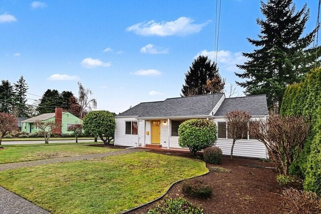 Photo - 2658 35th Ave W