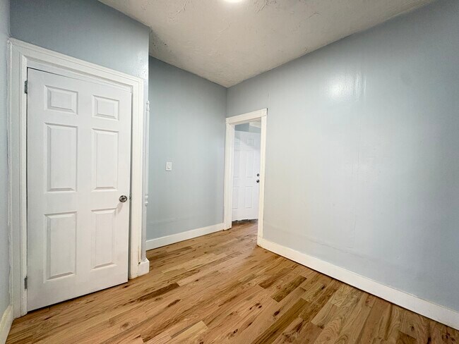 Photo - 88 Stegman St Unit 1