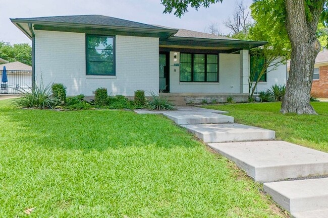 Building Photo - 4423 Springside Ln