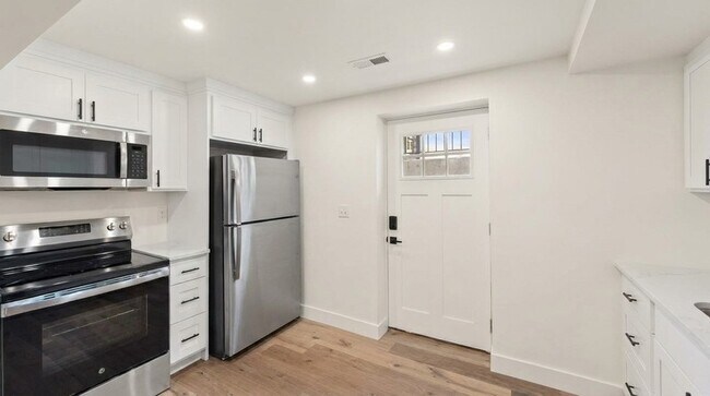 Photo - 9073 Elmhearst Dr