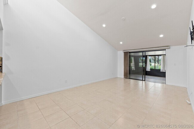 1431 SE Berwick Ct