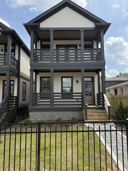Photo - 3009 Batavia St