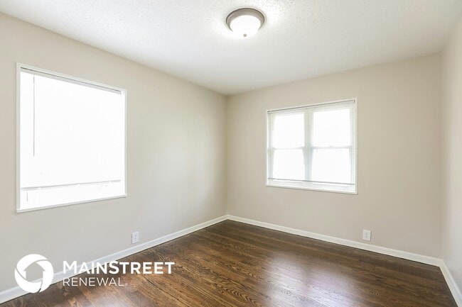 Photo - 1435 E 66th Terrace