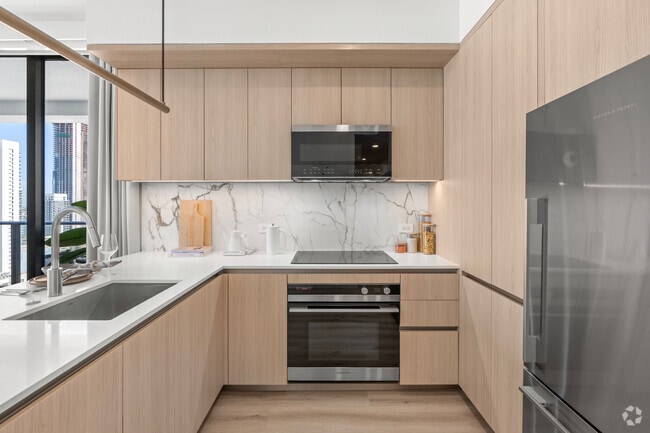 2BR, 2BA - 977SF - Kitchen - Forma Miami