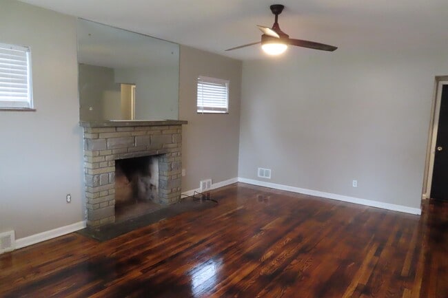 Photo - 1121 Fairwood Ave