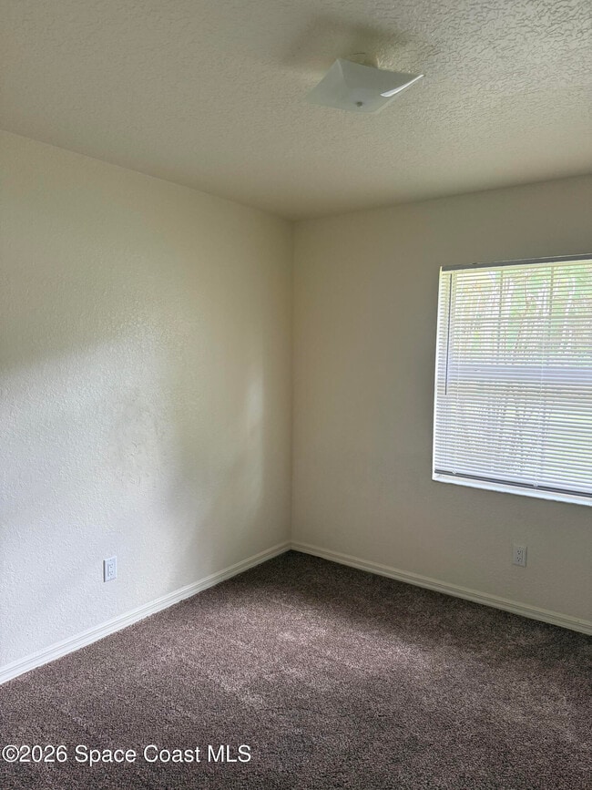 5525 Wendy Lee Dr