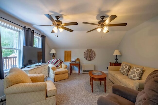 Photo - The Eagles Nest Unit #3 "The Birches"