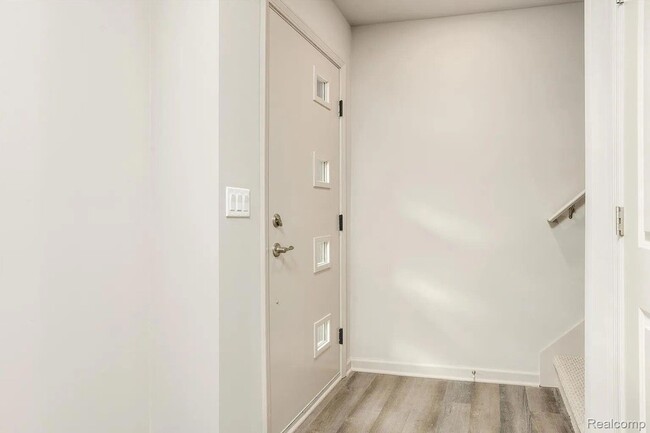 Photo - 2151 Park Dr