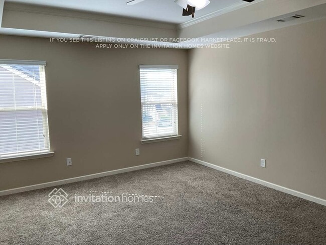 Photo - 1896 Logan Ridge Cir