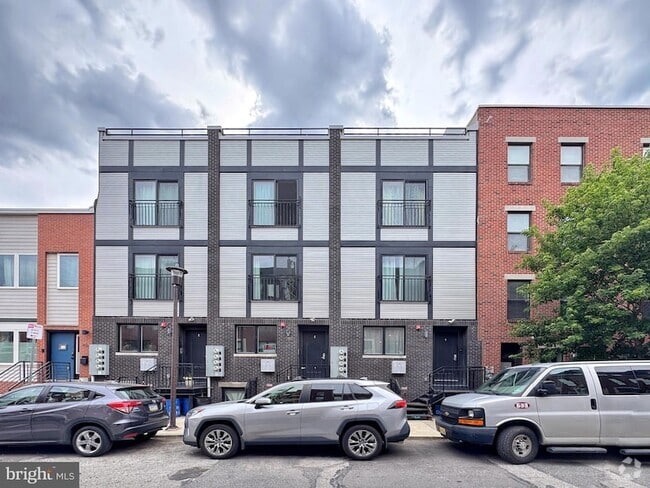 Building Photo - 966 N Marshall St Rental