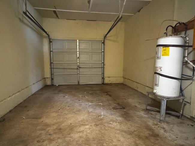 Photo - 2330 NW 35th St