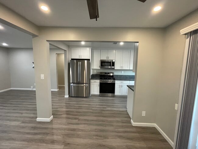 Photo - 24 N Harbison Ave