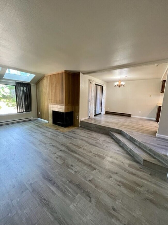 Photo - Regency Park Condominiums - Bridle Trails/...