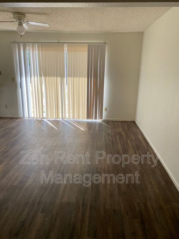 Photo - 5233 W Altadena Ave