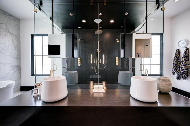 Photo - 2521 Westgate Dr