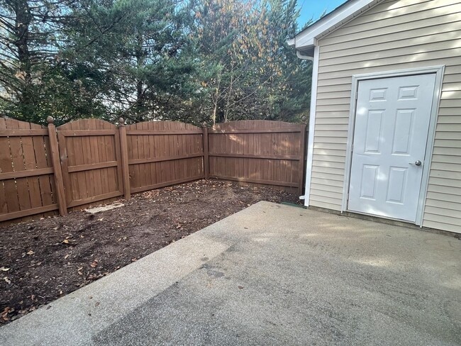Photo - 284 Meigs Dr