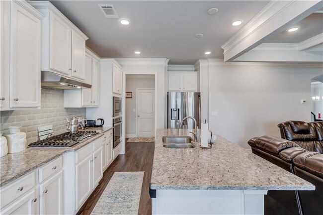 Photo - 404 Henson Farm Dr