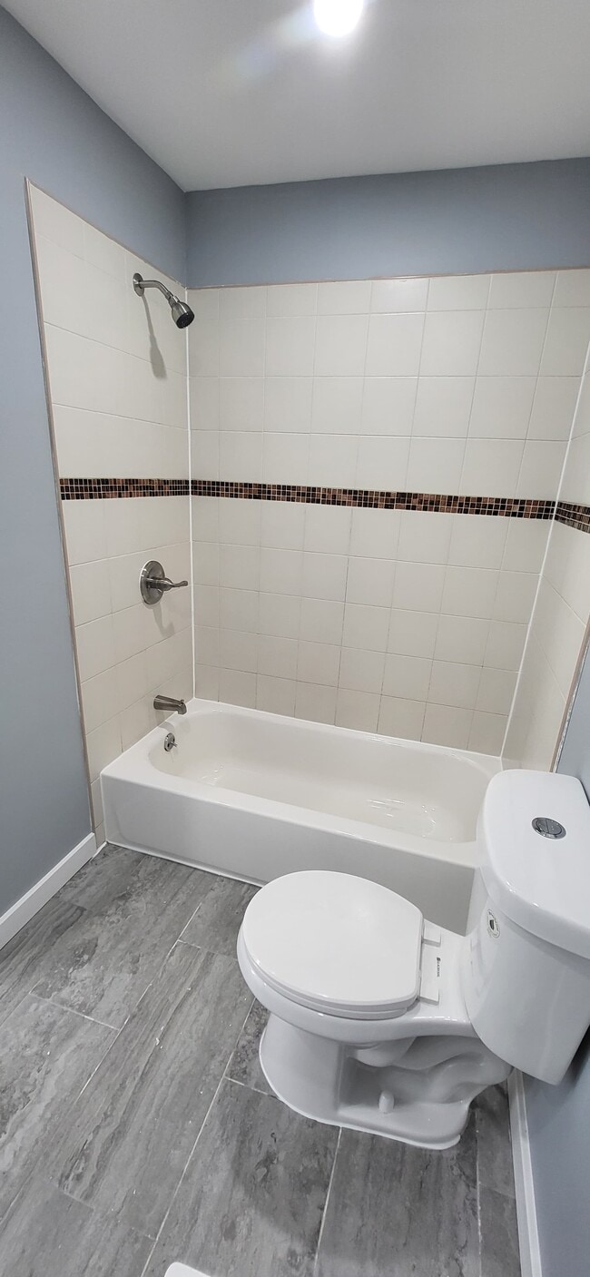 Building Photo - 45 Hawkins St