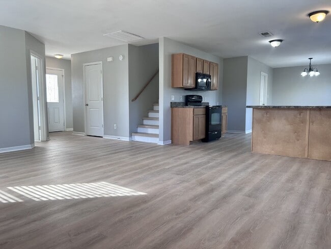 Photo - Coming soon!!! $500 off 1st month with 15 month lease!!! Magnificent 3 Bedroom in Madison